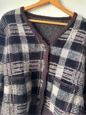 Cozy Plaid Knit Sweater in Brown and Cream